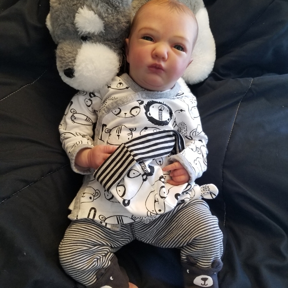 SOLD!!!! Realborn Logan w/COA SALE! - Picture 7 of 8